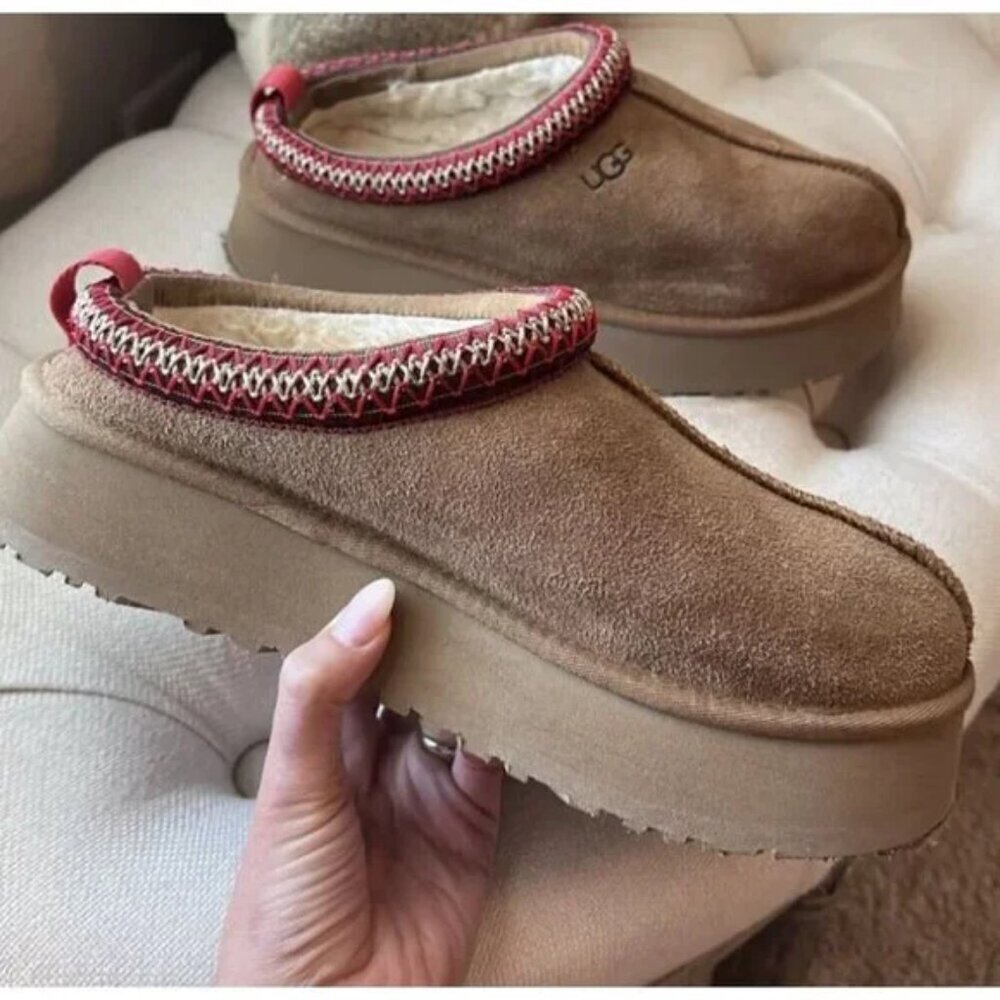 UGG Tazz Platform Slipper (Women) in Chestnut US 8